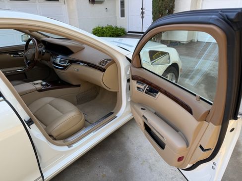 Used 2010 Mercedes-Benz S 550 image 19