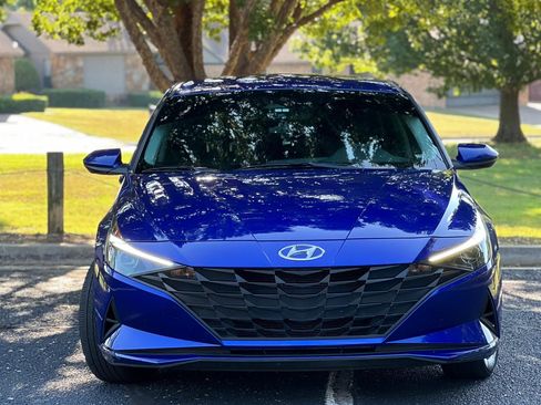 Used 2023 Hyundai Elantra SEL image 4