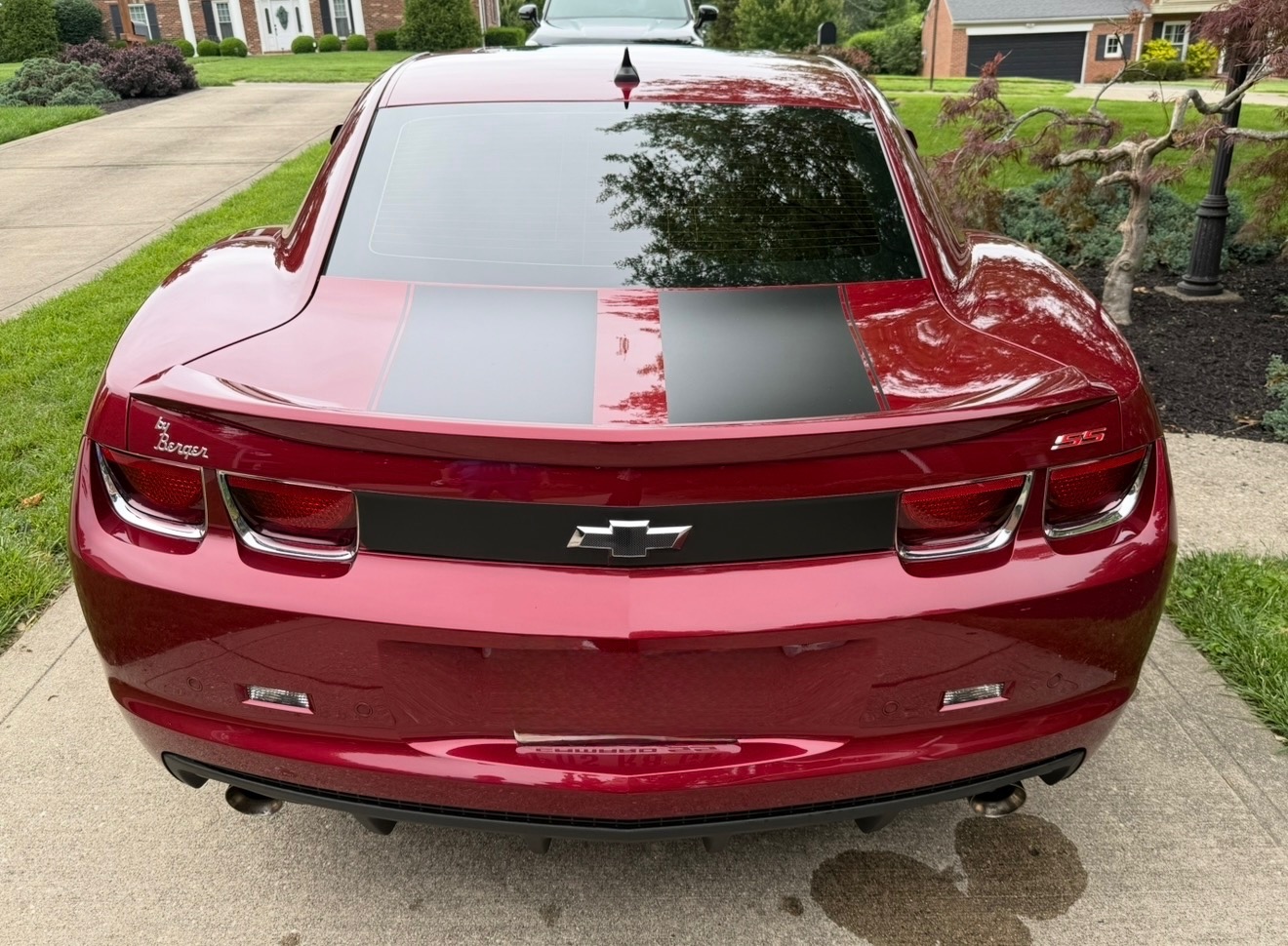 Used 2010 Chevrolet Camaro SS w/ RS Package RWD image 2