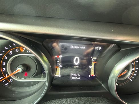 Used 2021 Jeep Wrangler Sport AWD/4WD image 10