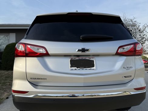 Used 2018 Chevrolet Equinox Premier image 5