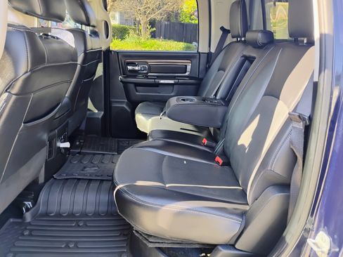 Used 2017 RAM 1500 Laramie w/ Convenience Group image 8