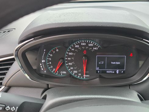 Used 2019 Chevrolet Trax LT w/ LT Convenience Package image 9