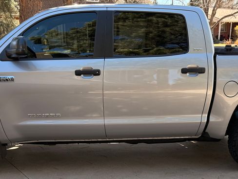 Used 2016 Toyota Tundra SR5 w/ TRD Off Road Package image 4