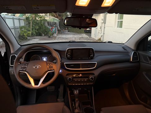 Used 2019 Hyundai Tucson Value image 11