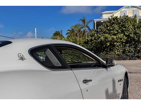 Used 2009 Maserati GranTurismo S image 13