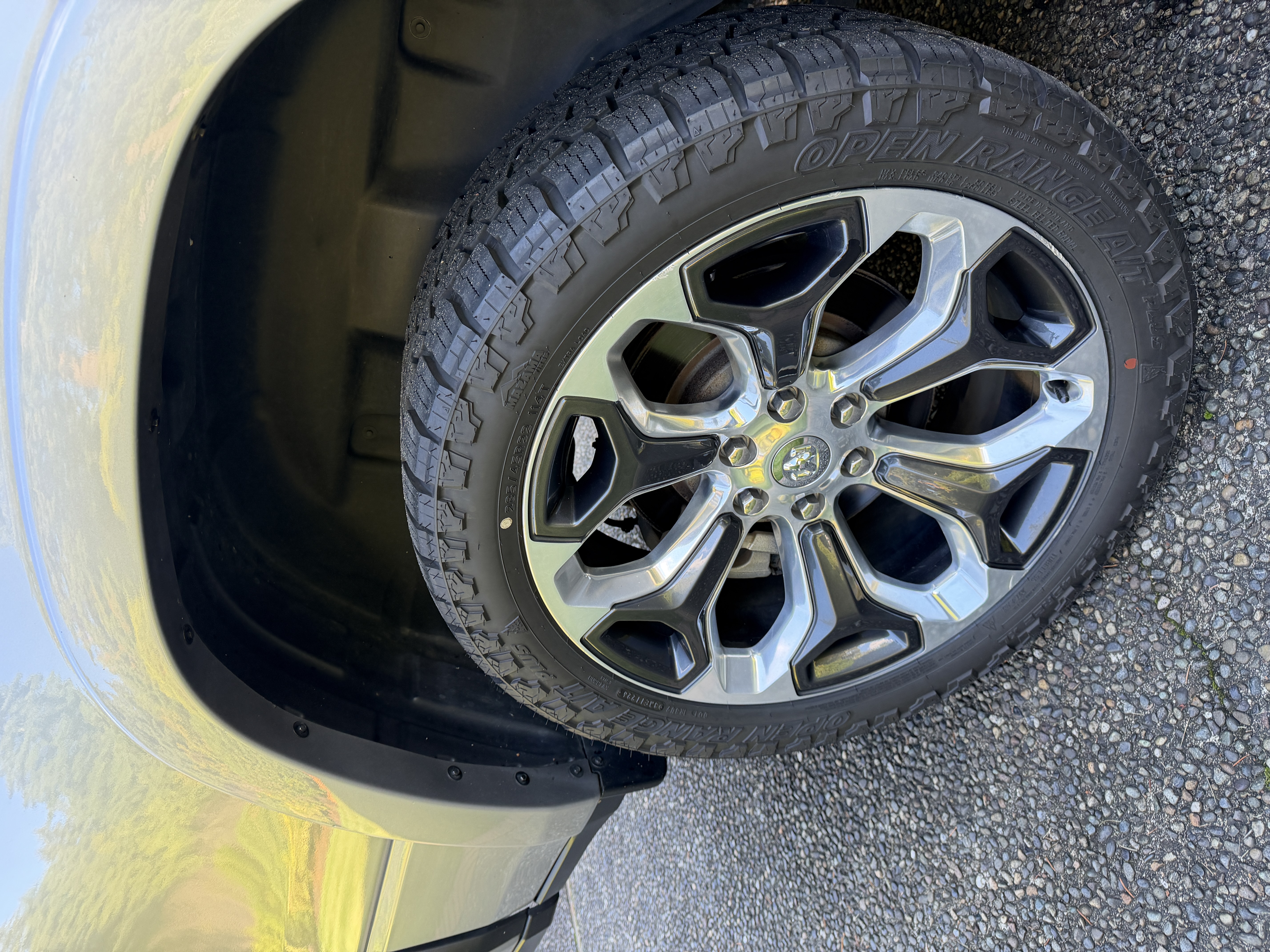 Used 2019 RAM 1500 Limited AWD/4WD image 18