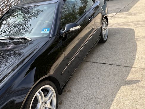 Used 2009 Mercedes-Benz CLK 550 Cabriolet image 12