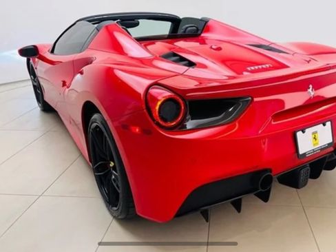 Used 2019 Ferrari 488 Spider image 2