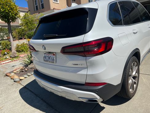 Used 2023 BMW X5 xDrive40i AWD/4WD image 2