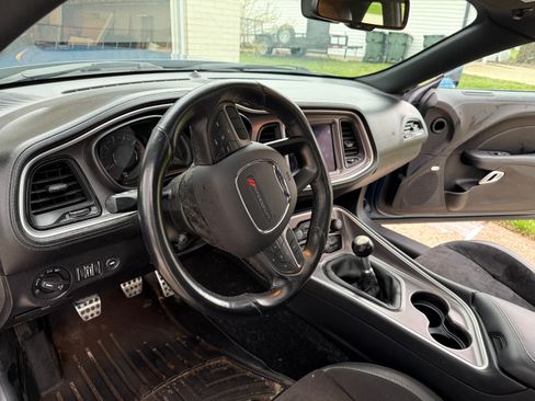 Used 2021 Dodge Challenger R/T w/ Plus Package image 10