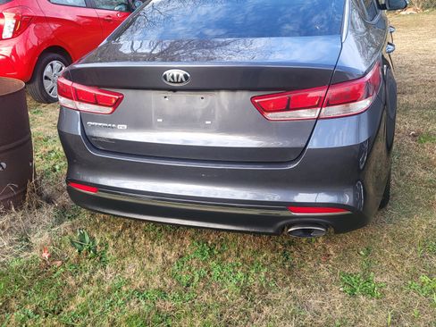 Used 2017 Kia Optima LX image 9