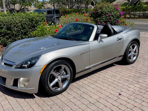 Used 2007 Saturn Sky Red Line RWD image 5