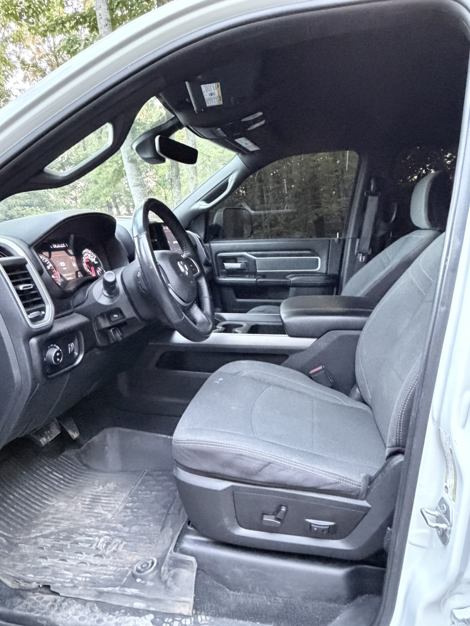 Used 2022 RAM 2500 Big Horn w/ Level A Equipment Group AWD/4WD image 10