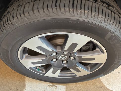 Used 2017 Honda Ridgeline RTL-T image 13