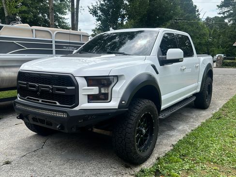 Used 2019 Ford F150 Raptor w/ Equipment Group 802A Luxury AWD/4WD image 4