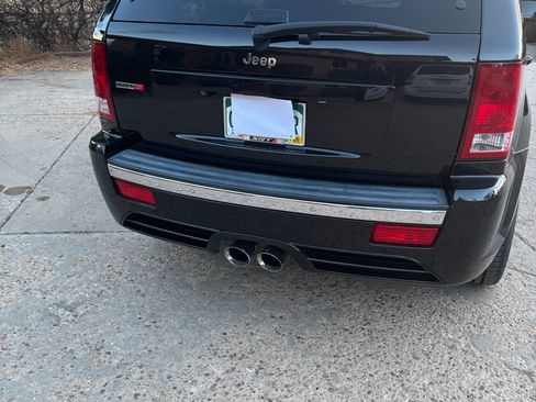 Used 2010 Jeep Grand Cherokee SRT8 w/ SRT Option Group I image 11