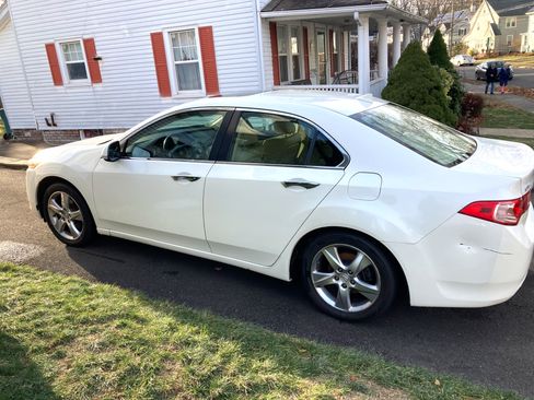 Used 2011 Acura TSX Sedan image 9