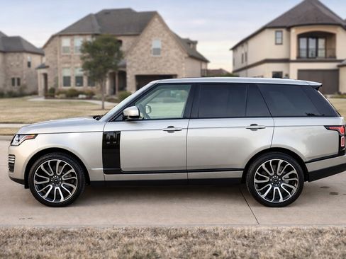 Used 2020 Land Rover Range Rover HSE image 1