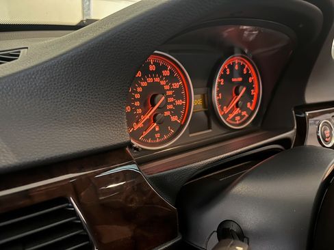 Used 2011 BMW 328i Coupe image 28