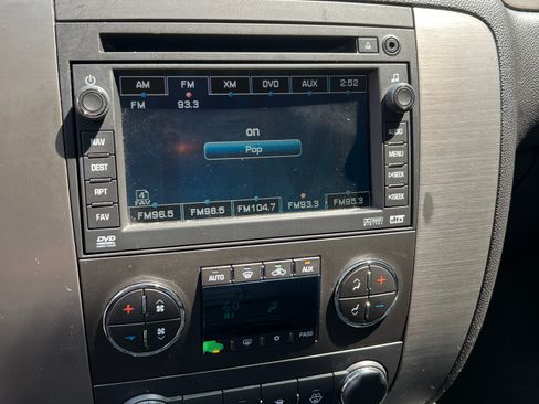 Used 2007 Chevrolet Tahoe LT w/ LT Preferred Equipment Group AWD/4WD image 11