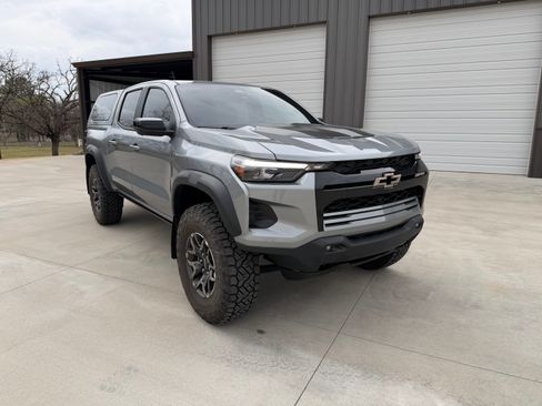 Used 2026 Chevrolet Colorado ZR2 w/ Technology Package image 2