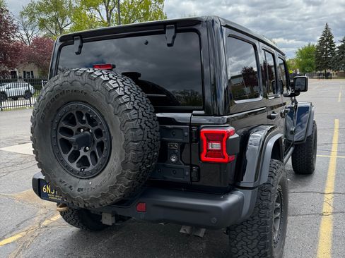 Used 2022 Jeep Wrangler Unlimited Rubicon w/ Xtreme Recon 35" Tire Package AWD/4WD image 5