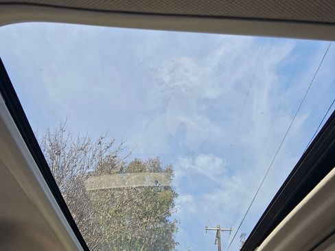 Used 2015 Lincoln Navigator 2WD image 11