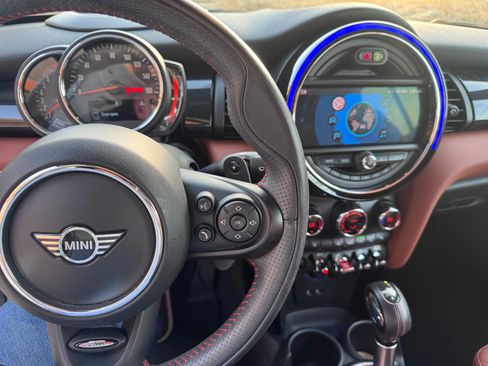 Used 2019 MINI Cooper S image 11