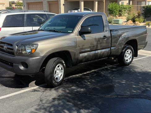 Used 2009 Toyota Tacoma 2WD Regular Cab image 1