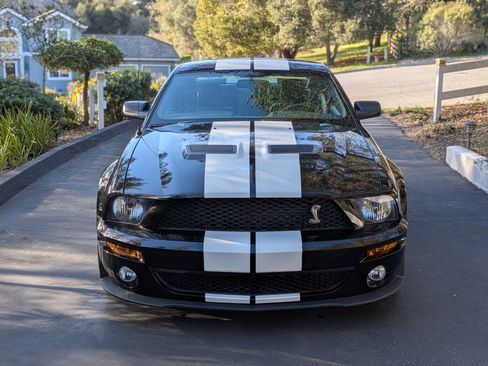 Used 2007 Ford Mustang Shelby GT500 image 2