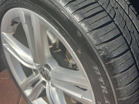 Used 2015 Volkswagen Passat TDI SEL Premium image 10