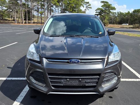 Used 2016 Ford Escape SE image 4