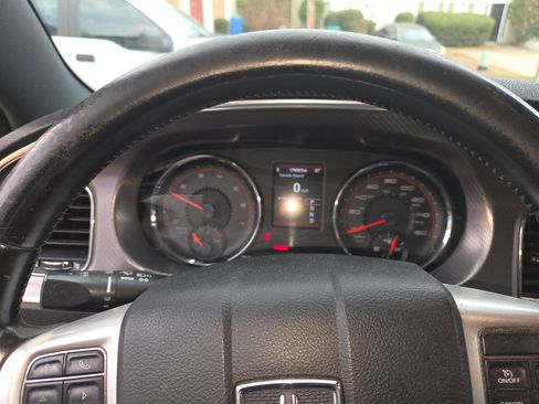 Used 2013 Dodge Charger R/T image 4