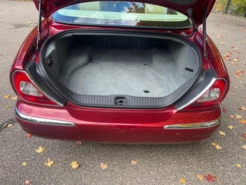 Used 2007 Jaguar XJ8 image 12