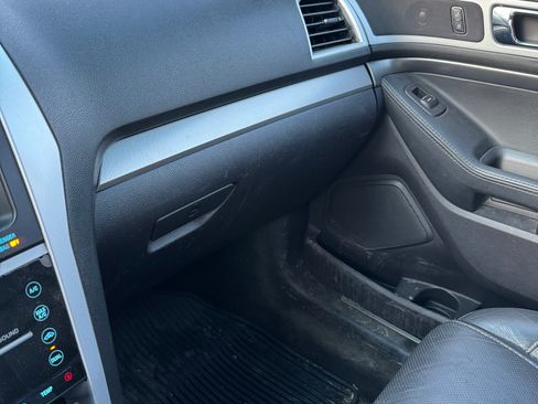 Used 2014 Ford Explorer Sport w/ Equipment Group 401A image 2