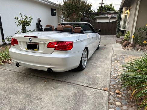 Used 2013 BMW 335i Convertible RWD image 10