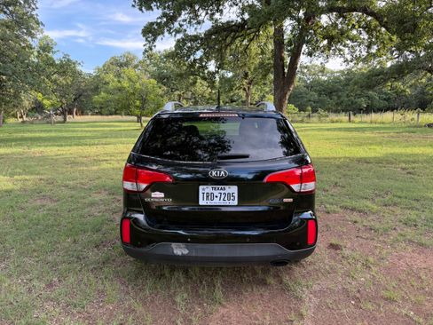 Used 2015 Kia Sorento LX FWD image 17