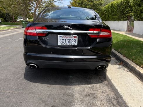 Used 2012 Jaguar XF RWD image 4