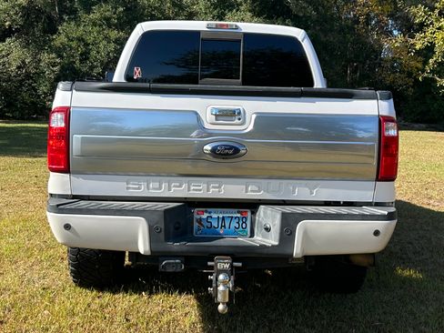 Used 2015 Ford F250 Platinum image 4