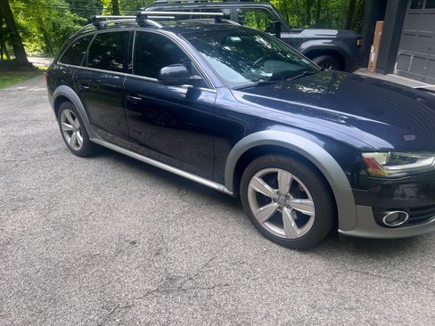 Used 2013 Audi A4 Premium Plus AWD/4WD image 2