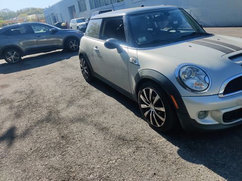 Used 2012 MINI Cooper S image 8