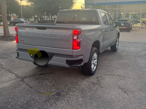 Used 2024 Chevrolet Silverado 1500 Custom image 4