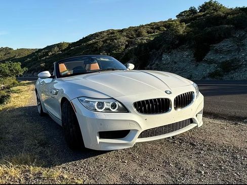 Used 2016 BMW Z4 sDrive28i RWD image 1
