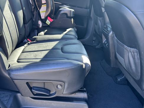 Used 2024 Hyundai Palisade SEL image 11