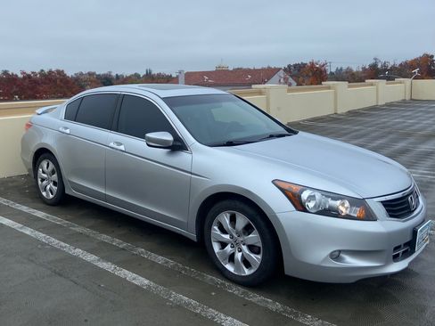 Used 2009 Honda Accord EX-L image 4