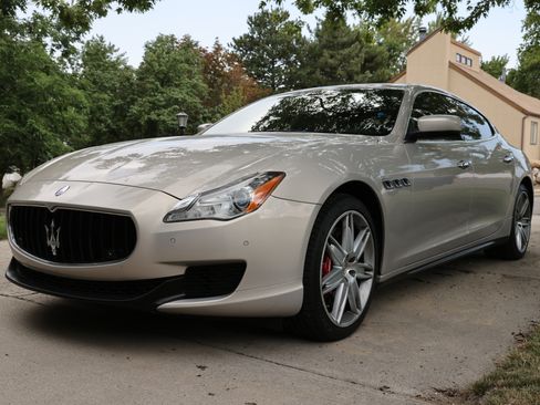 Used 2014 Maserati Quattroporte GTS RWD image 1