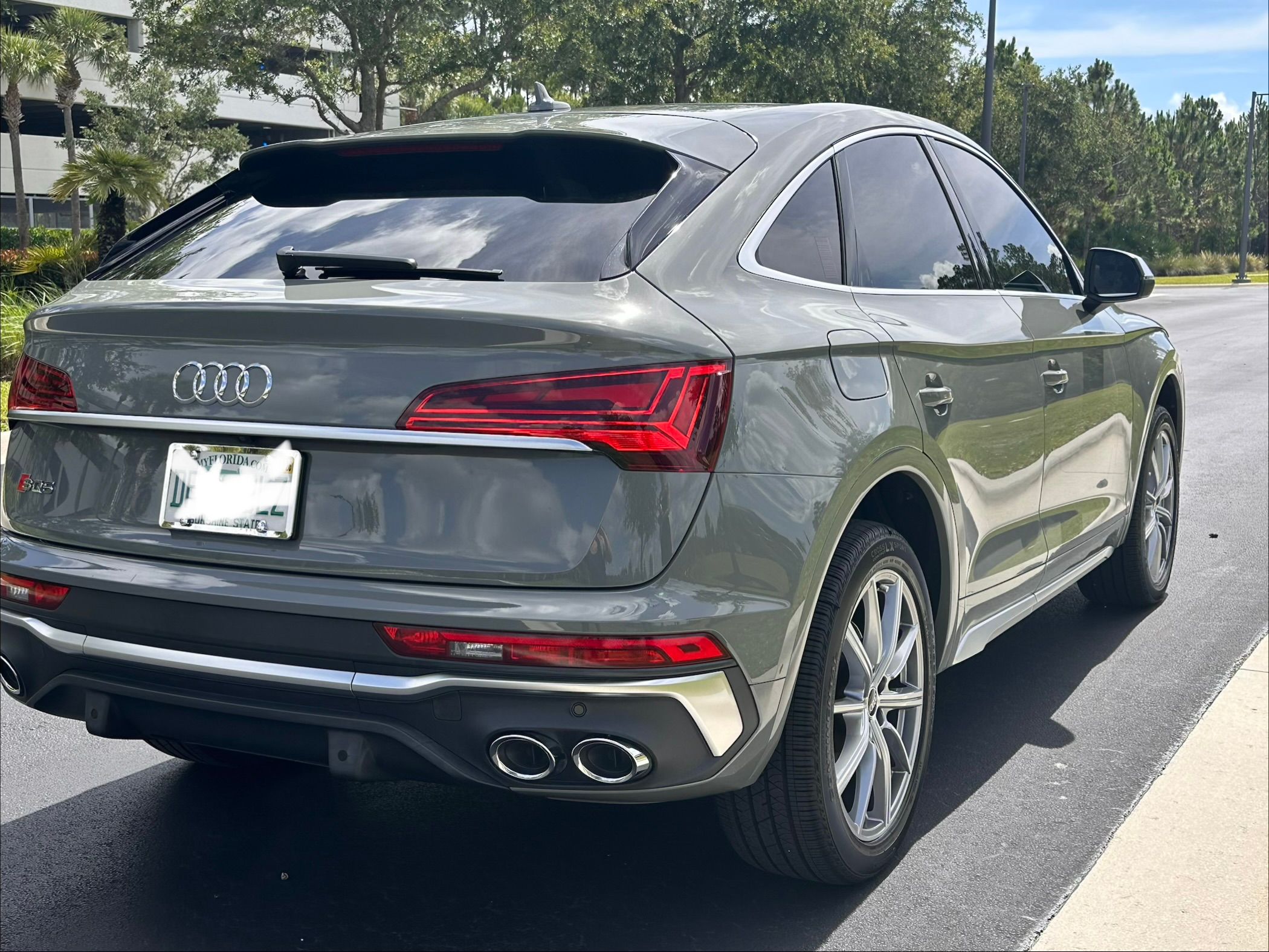 Used 2022 Audi SQ5 Premium w/ Convenience Package AWD/4WD image 5