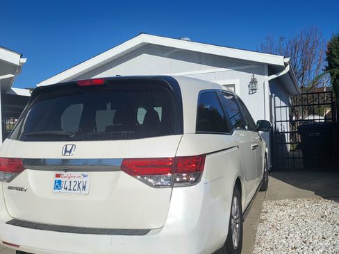 Used 2017 Honda Odyssey EX-L image 10