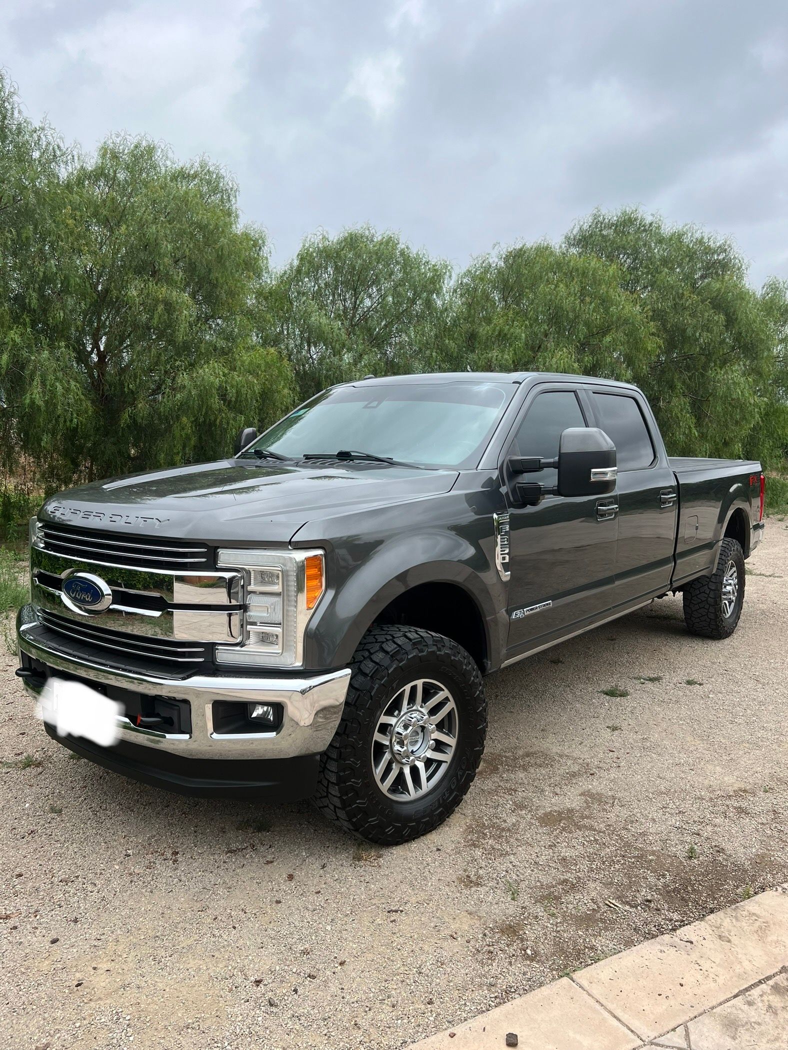 Used 2017 Ford F350 Lariat w/ Lariat Ultimate Package AWD/4WD image 1